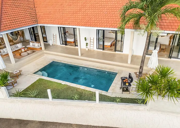 Santorini Sunset 4br Large Pool&ricefield View Villa Canggu