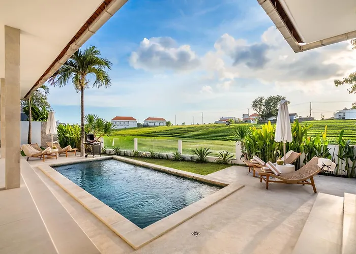 Villa Santorini Sunset 4br Large Pool&ricefield View Canggu